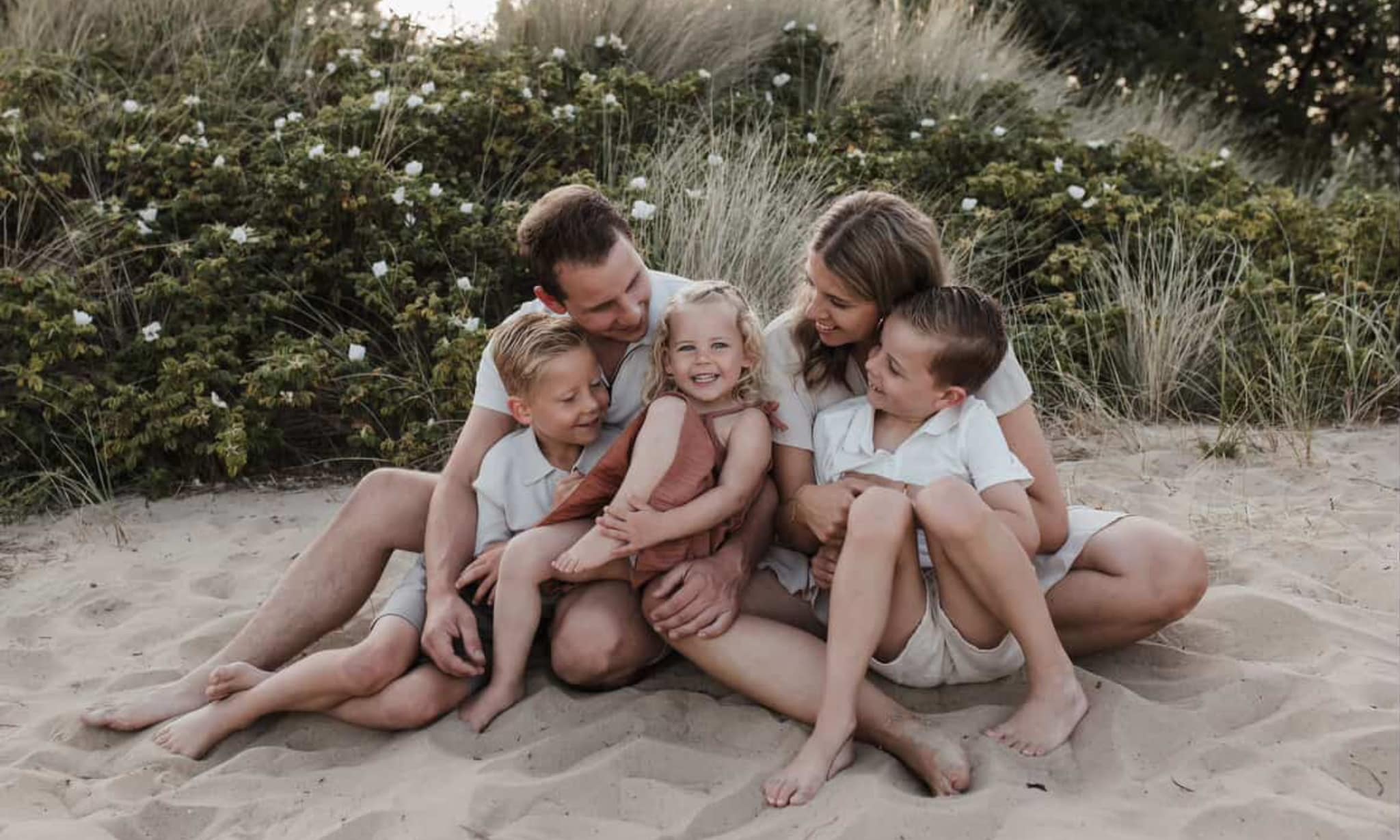 Laura en gezin foto: Marguérite de Klerk-Guijt / Sea you later fotografie