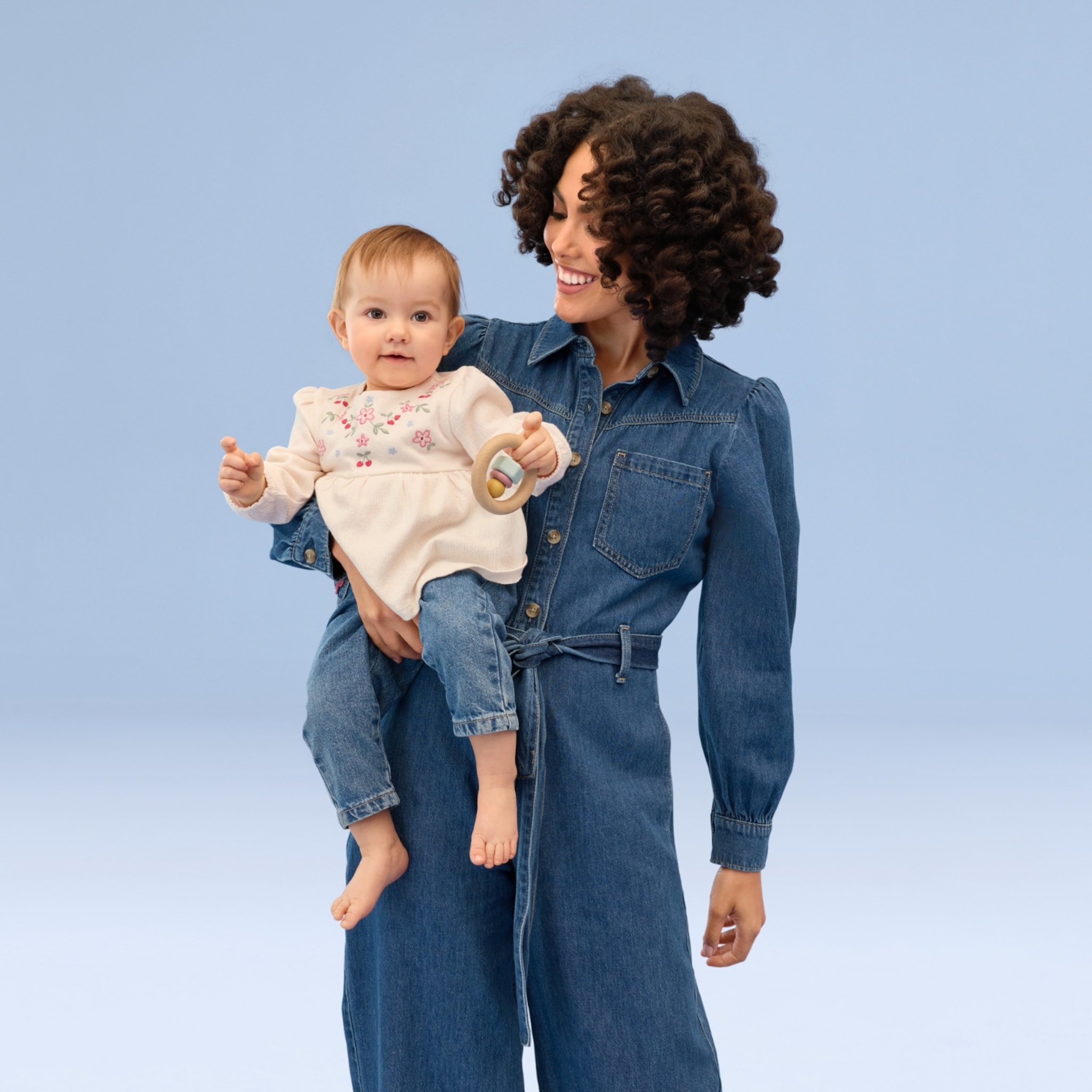 8x slimme tips om je baby makkelijk aan te kleden