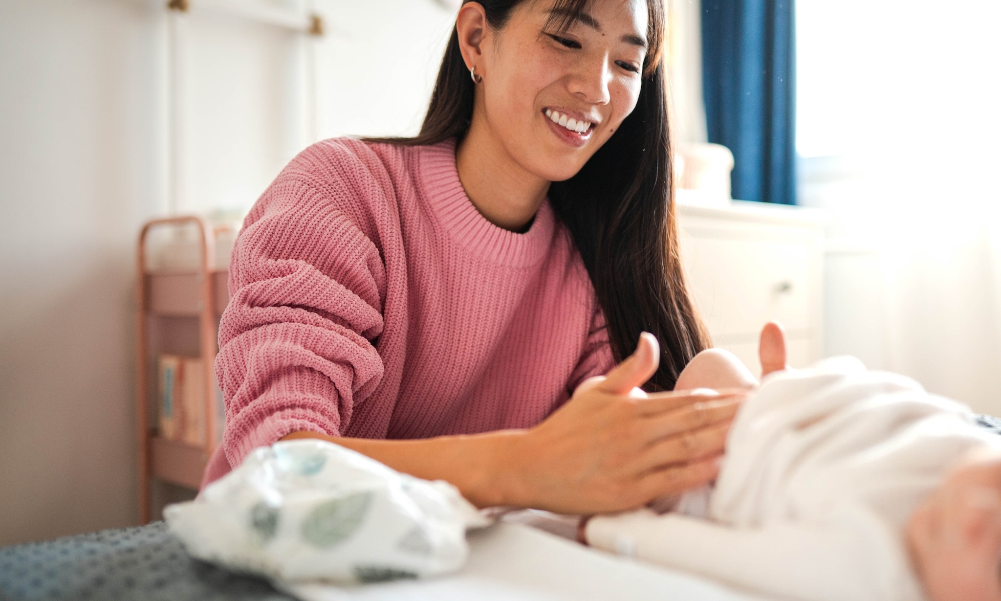 moeder smeert baby in met babyverzorgingsproducten, dit zijn de do's en don'ts Getty Images