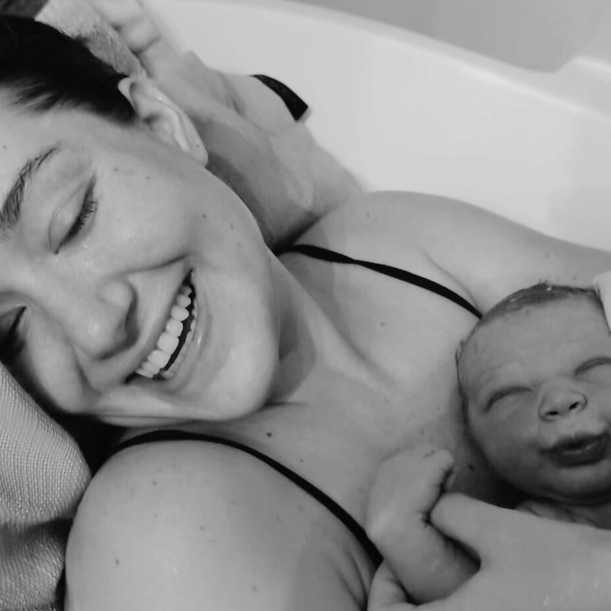 bevallingsverhaal michelle thuis in bad