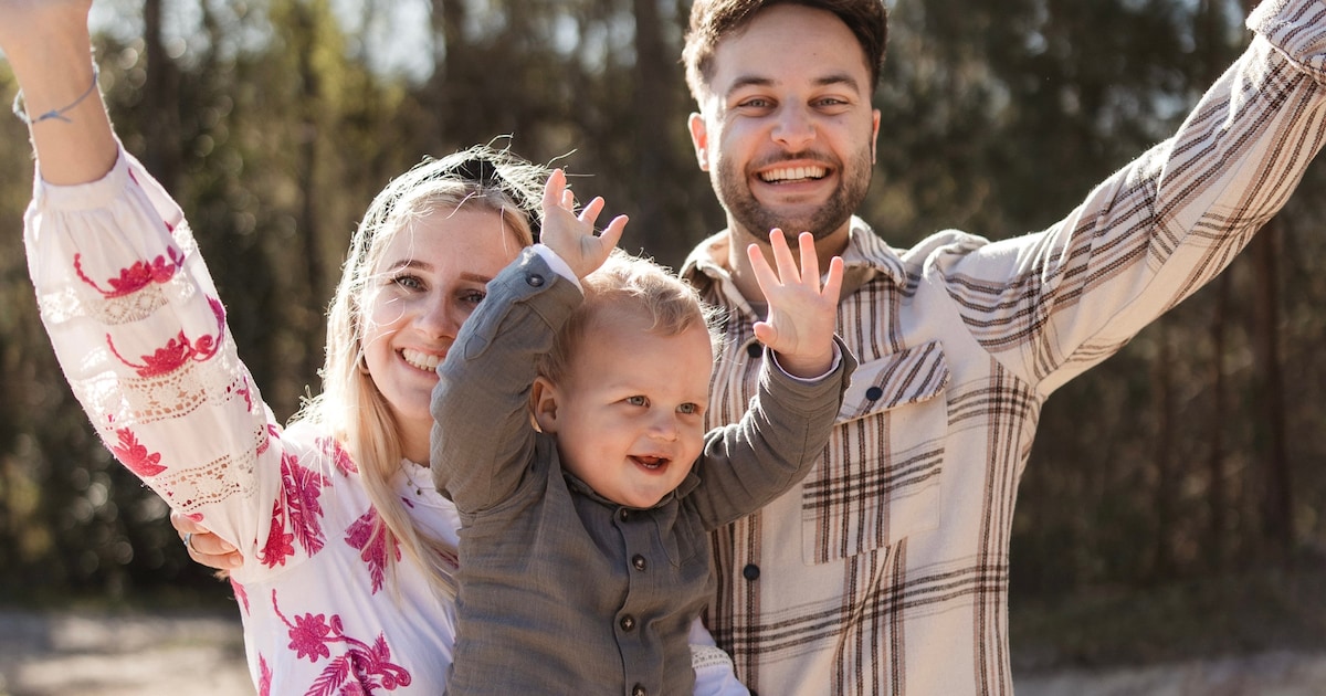 The son of Yara (29) contracted meningitis on his first birthday and became deaf