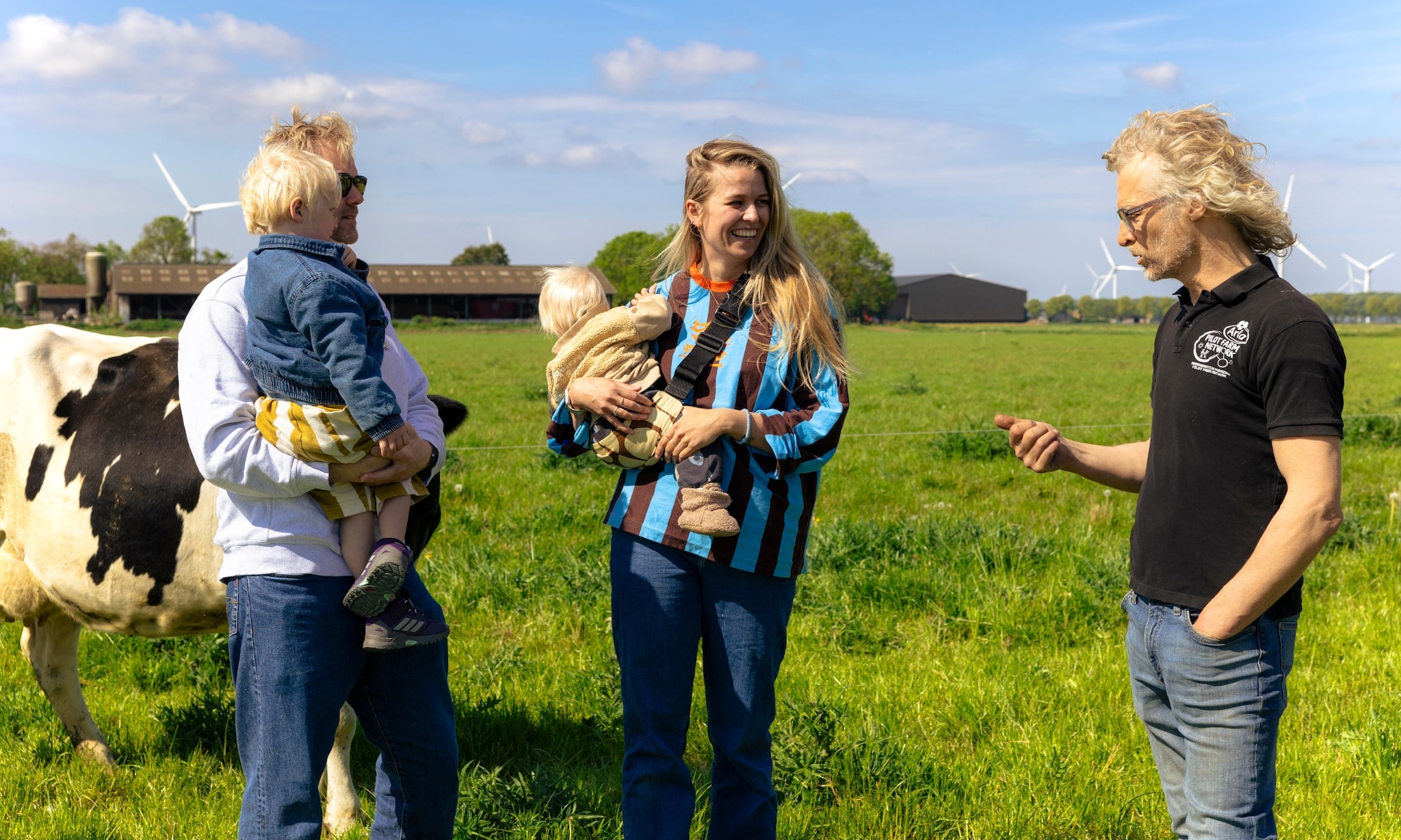 Leonie ter Veld: ‘Op de boerderij zagen de kinderen de melk uit de koe komen, heel leerzaam’ Fotograaf Ruby Cruden