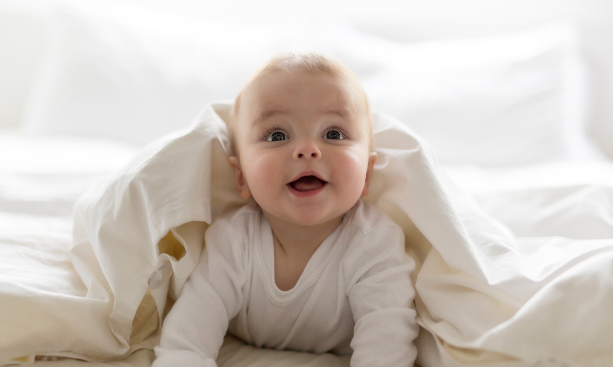 40x babynamen voor jongens en meisjes geïnspireerd op de zon