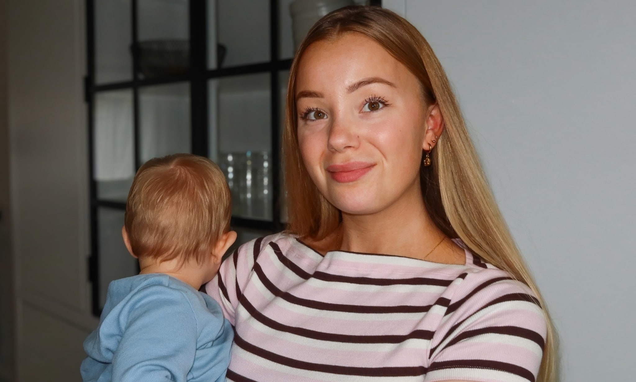Nikki (24): ‘Had ik maar geweten dat het goed is om te praten tegen je baby’