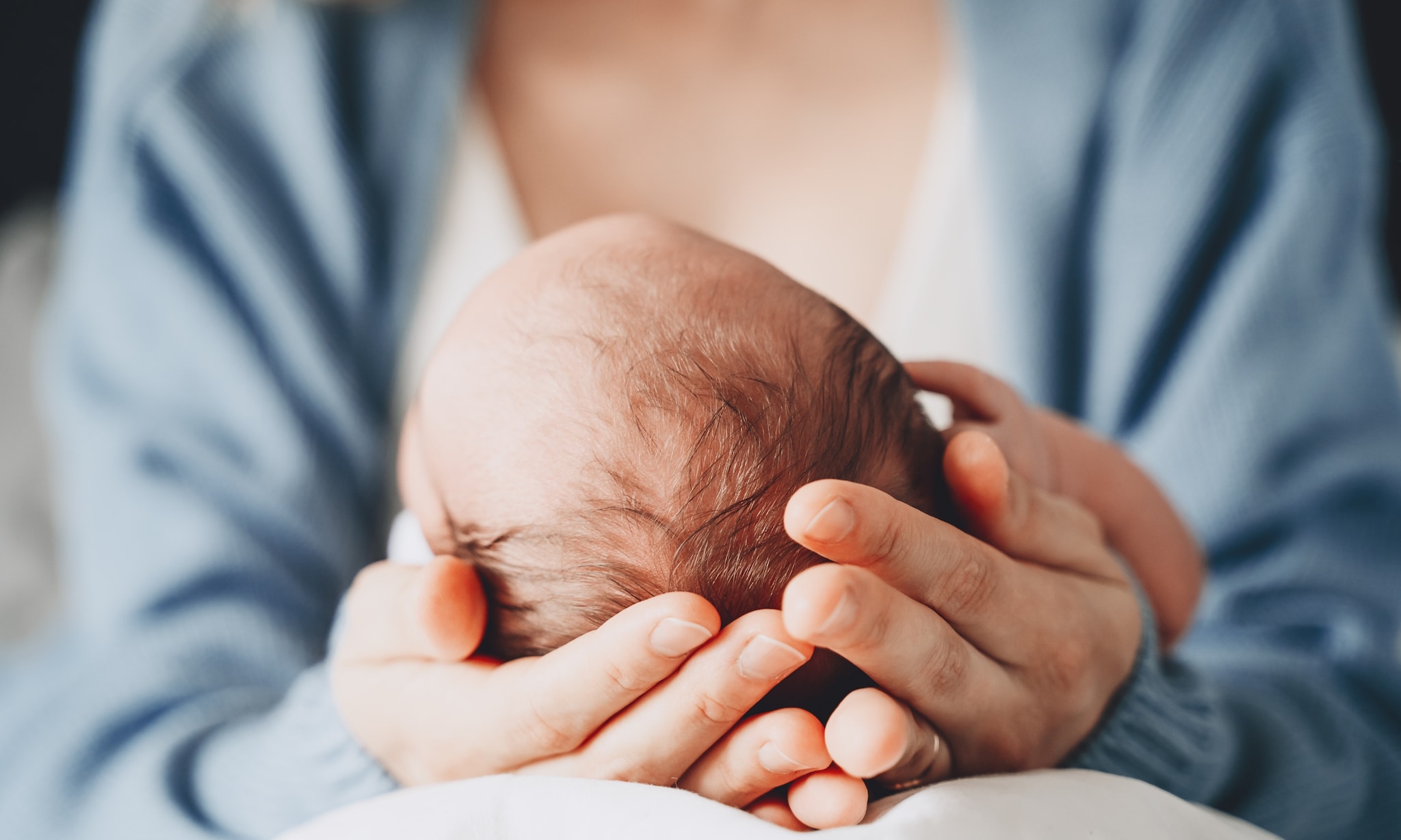 In het Babyhuis leren jonge moeders hoe ze een veilig thuis kunnen bieden aan hun baby.