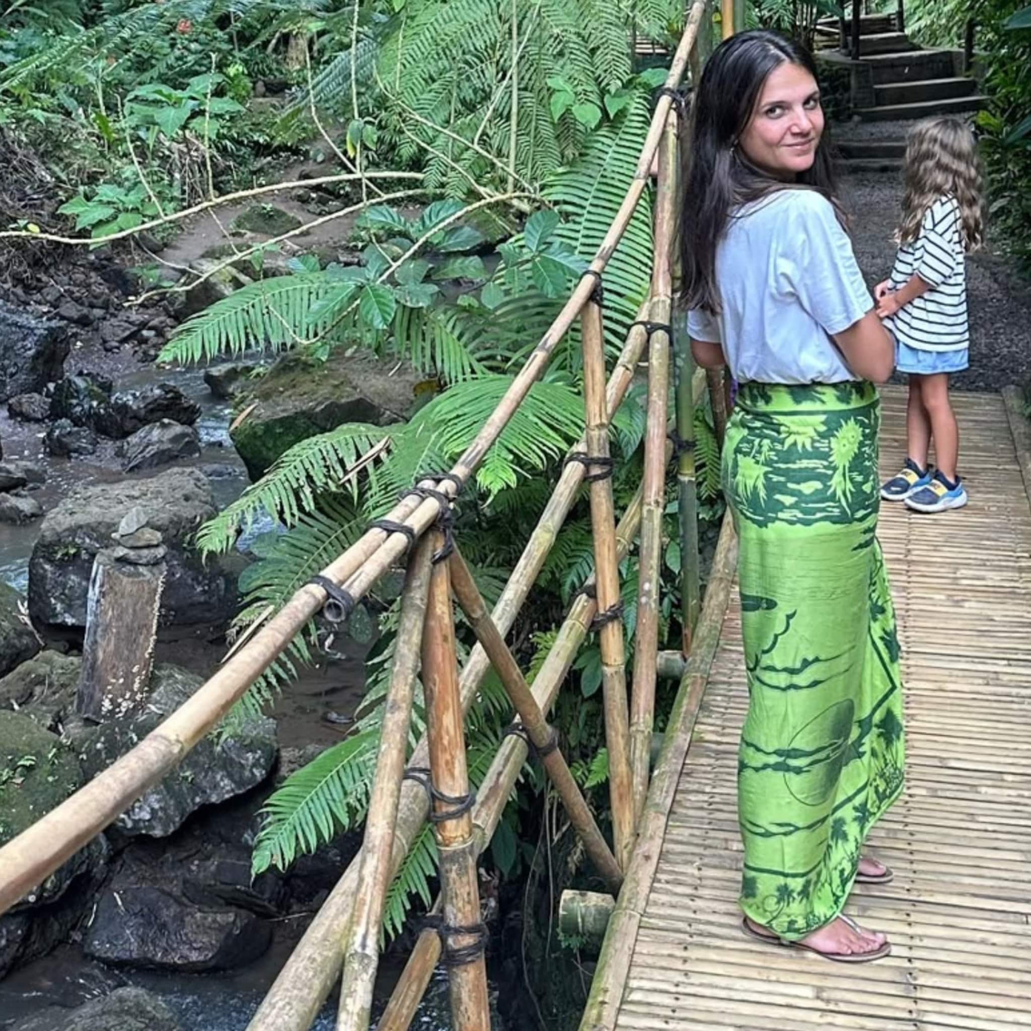 nira reist met gezin wereld over